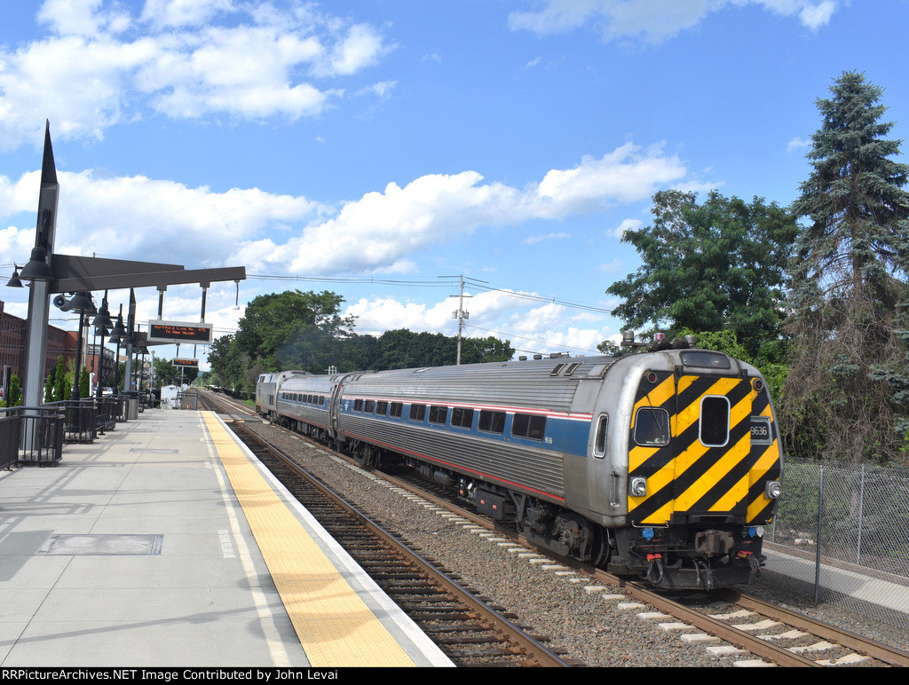 Amtrak Train # 474 heading away from Wallingford Station